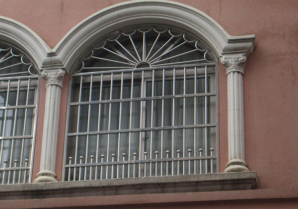 Is stainless steel anti-theft window material good? What kind of anti-theft window material is good for high-rise residential bu