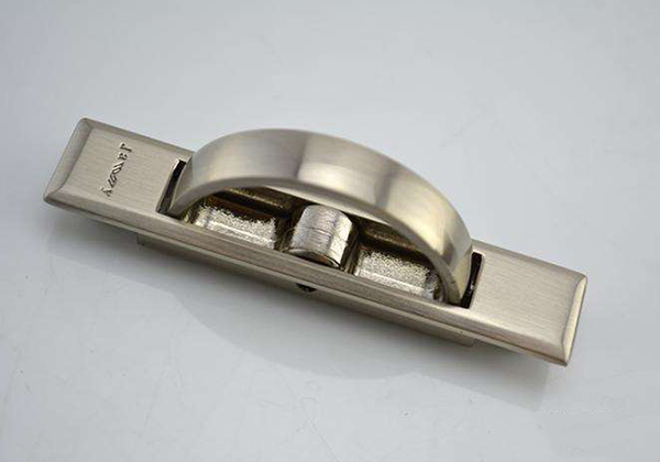 How to pick the door handle material? See how the DIY door handle material is matched